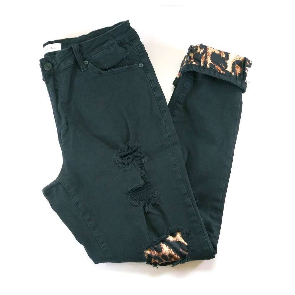 KanCan Women's Black Animal Print Roll Up Pants Size XL 15 34 Waist